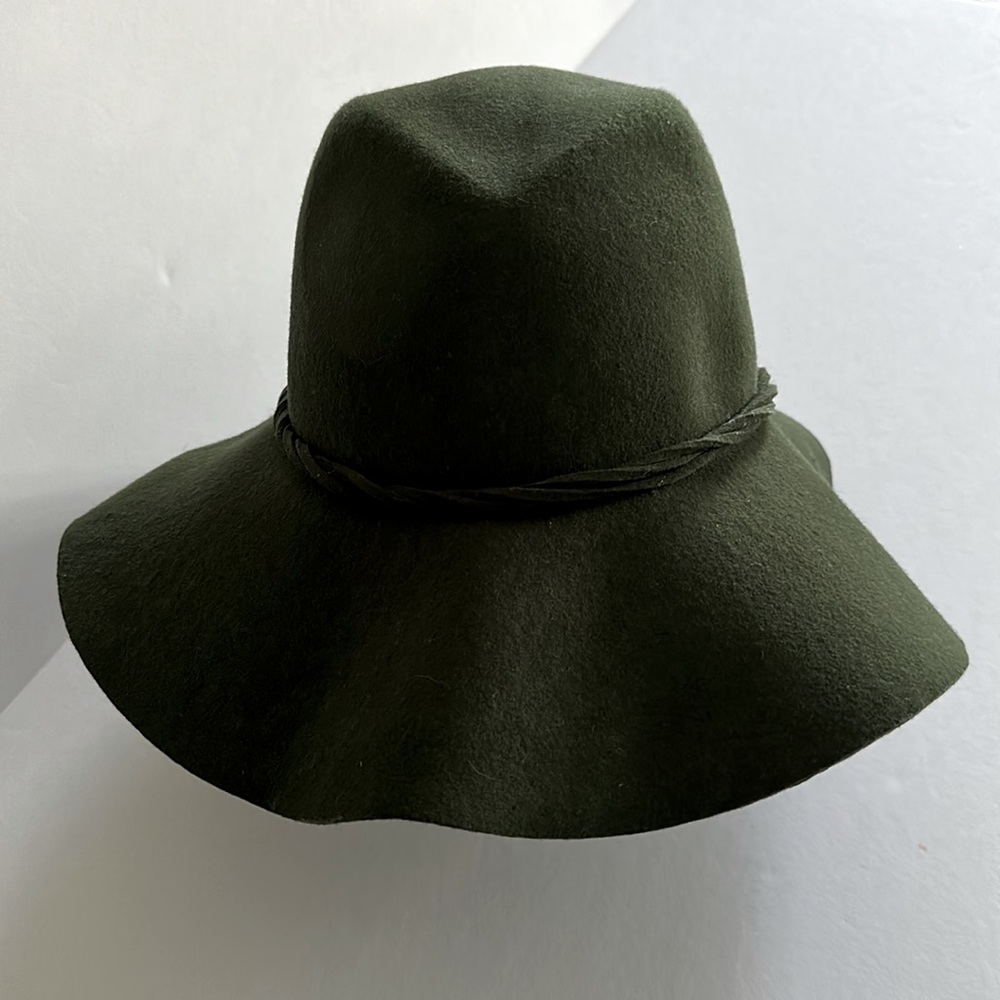 KATHY JEANNE || Vintage Green Wool Felt Fedora Hat.